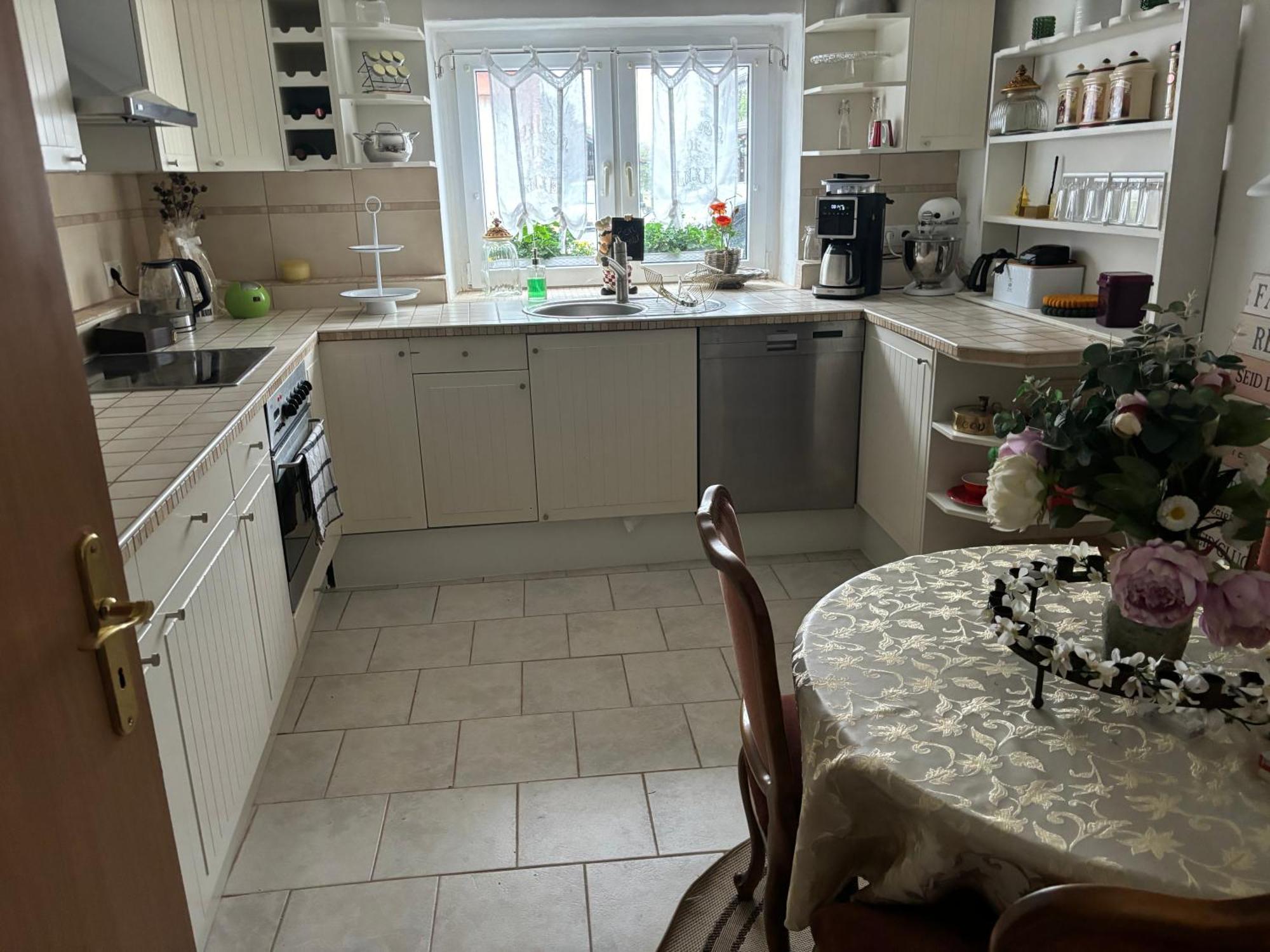 Eifeltoerchen Bed and Breakfast Kirchheim  Eksteriør billede