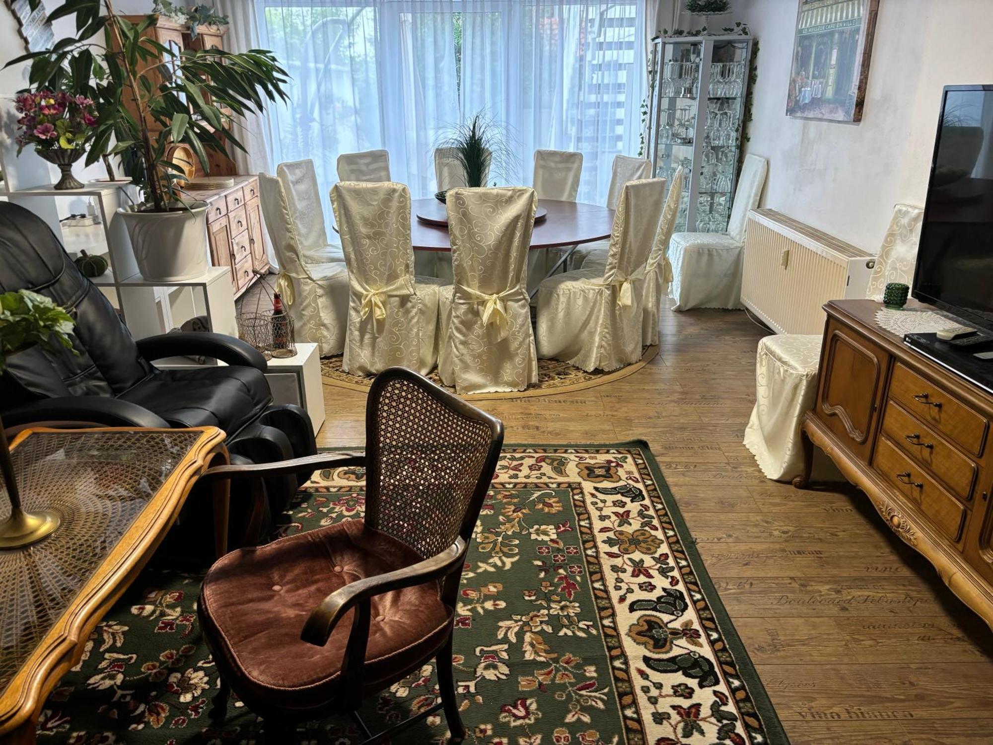 Eifeltoerchen Bed and Breakfast Kirchheim  Eksteriør billede